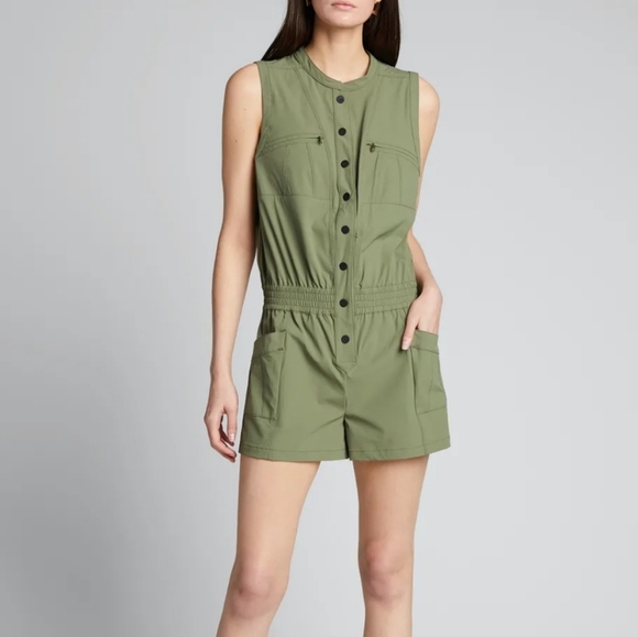 Blanc Noir Caravan Green Short-Sleeve Button-Up Romper Size: S - Picture 1 of 12